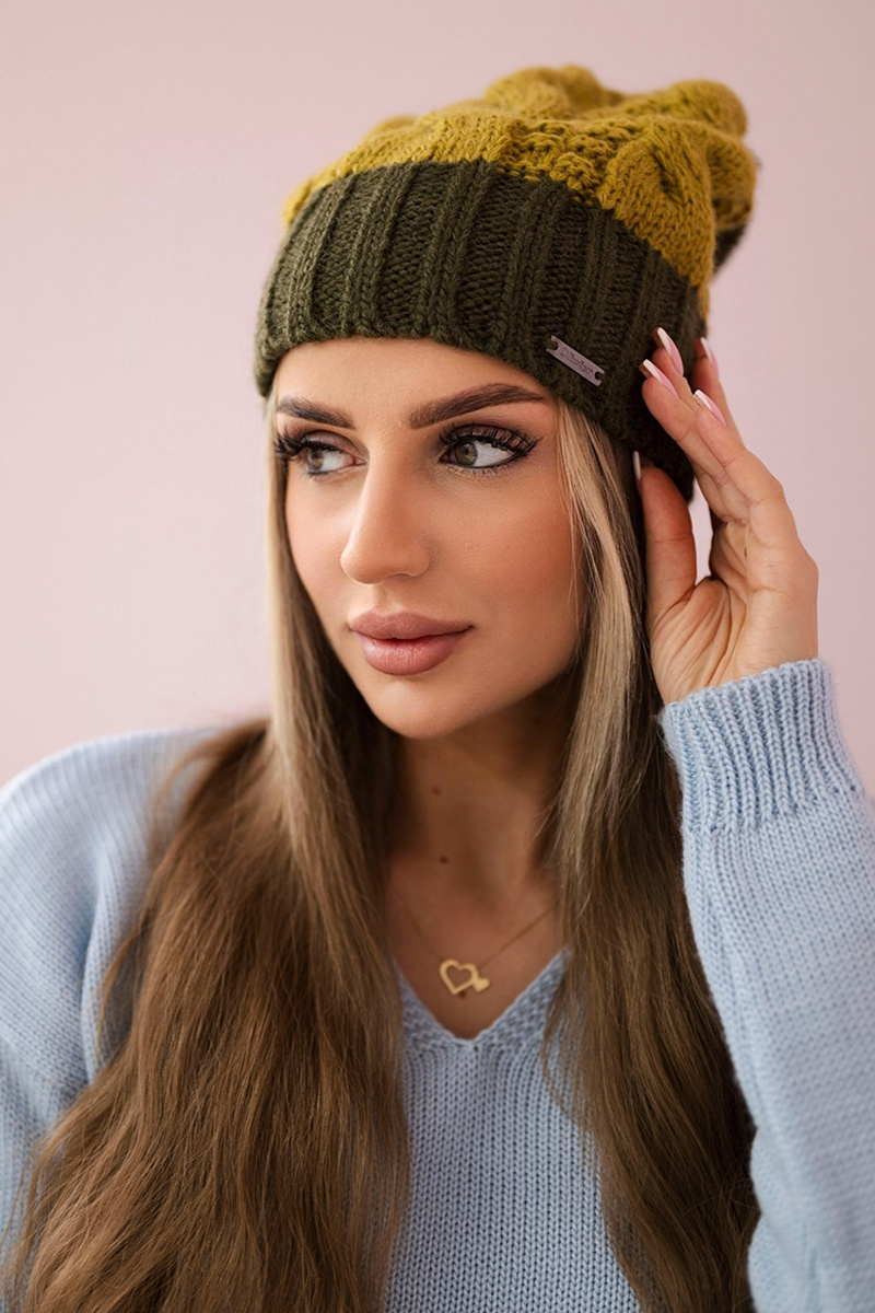 Khaki || Kiwi