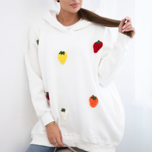 Bluza ocieplana z motywem truskawek