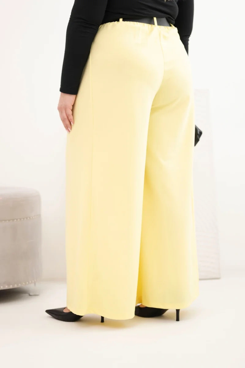 Spodnie damskie Plus Size z szeroką nogawką i paskiem żółte - obrazek 3