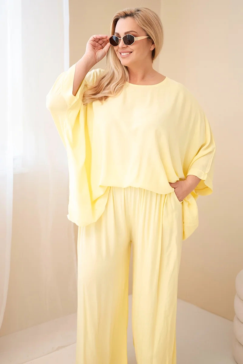 Komplet damski Plus Size wiskozowy z szerokimi spodniami i bluzką